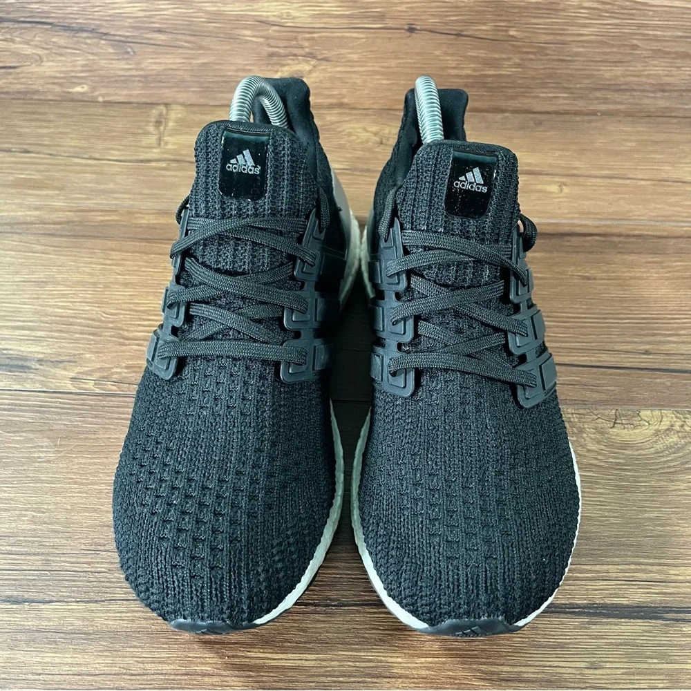 Adidas Ultraboost 4.0 Athletic Sneakers‎ Women’s Size 7 Shoes